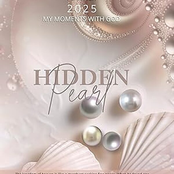 PLANNER 2025 HIDDEN PEARL: MY MOMENTS WITH GOD (Spanish Edition) Tapa dura